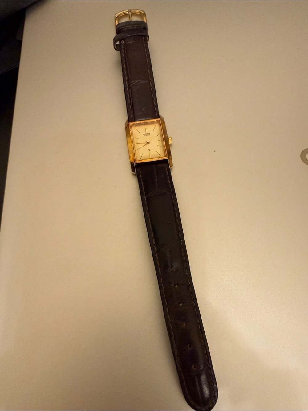 Women's Citizen Quartz Watch with Gold Tone frame and face from 1987.